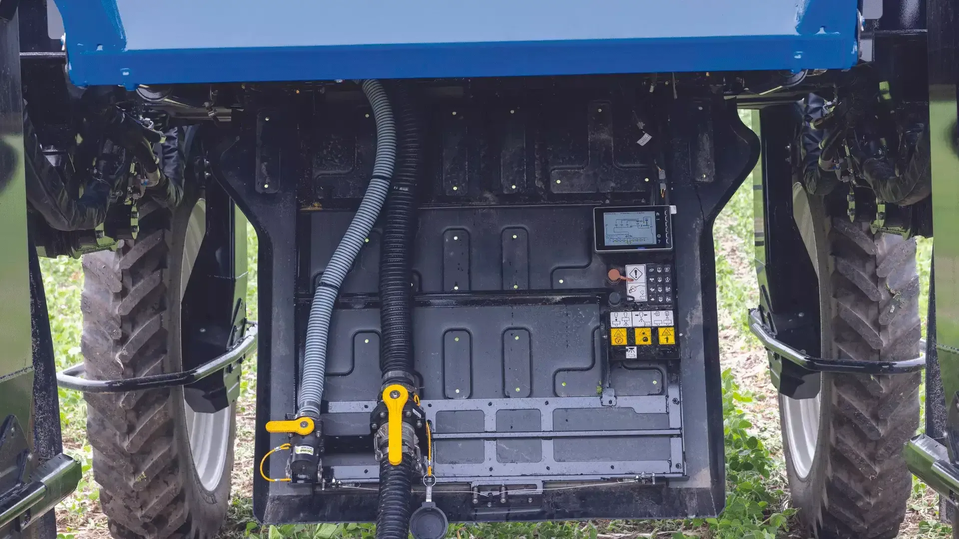 imgi_15_317855b969c842beaeadfc26cc150947