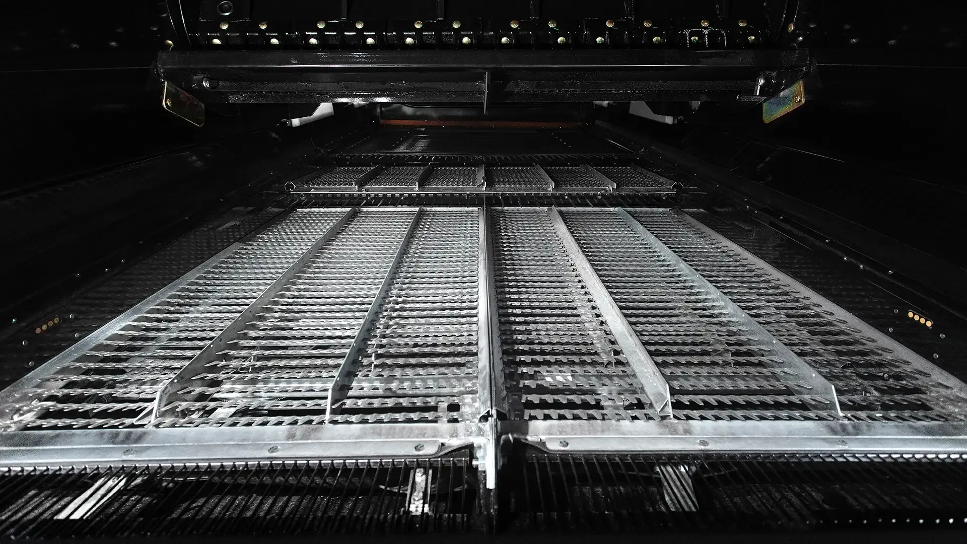 imgi_16_5b3b4ab0f2c5422d9e3132fde9811bd3