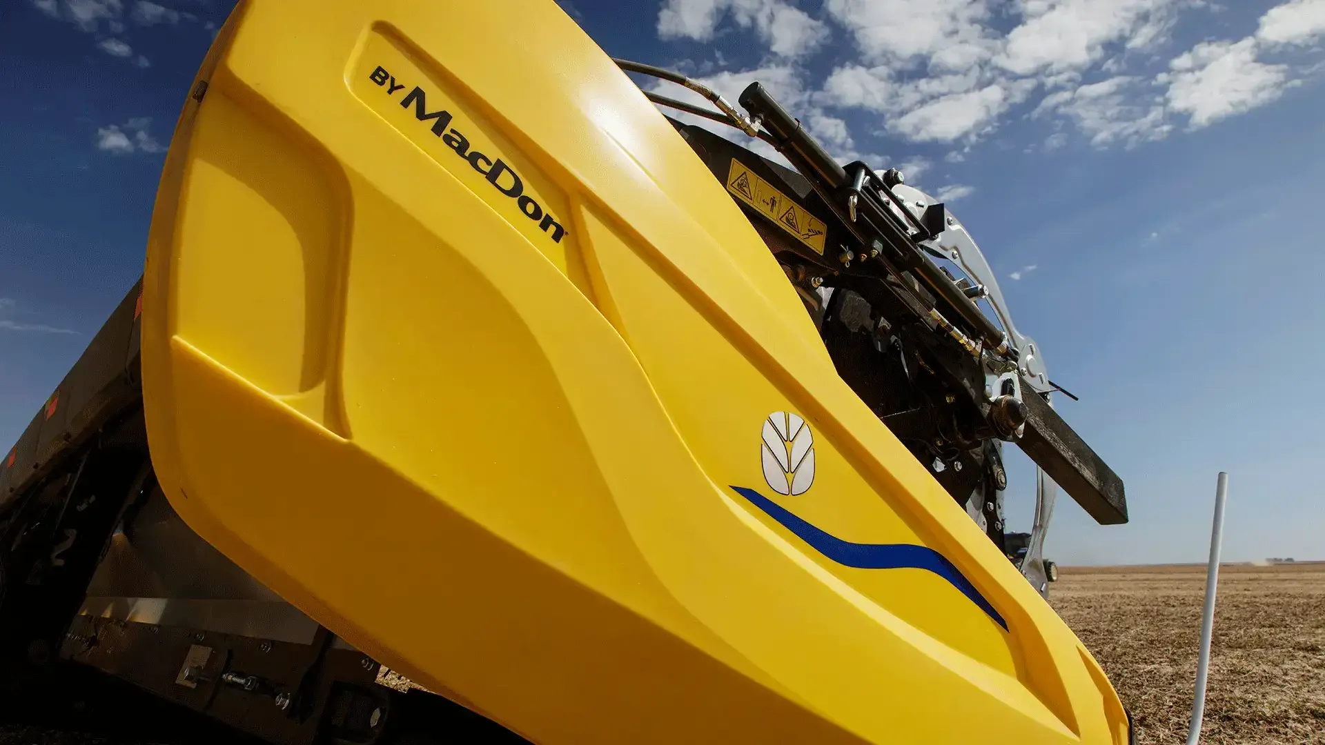 imgi_20_18cb047a4e394706bcb56e2f190799ea