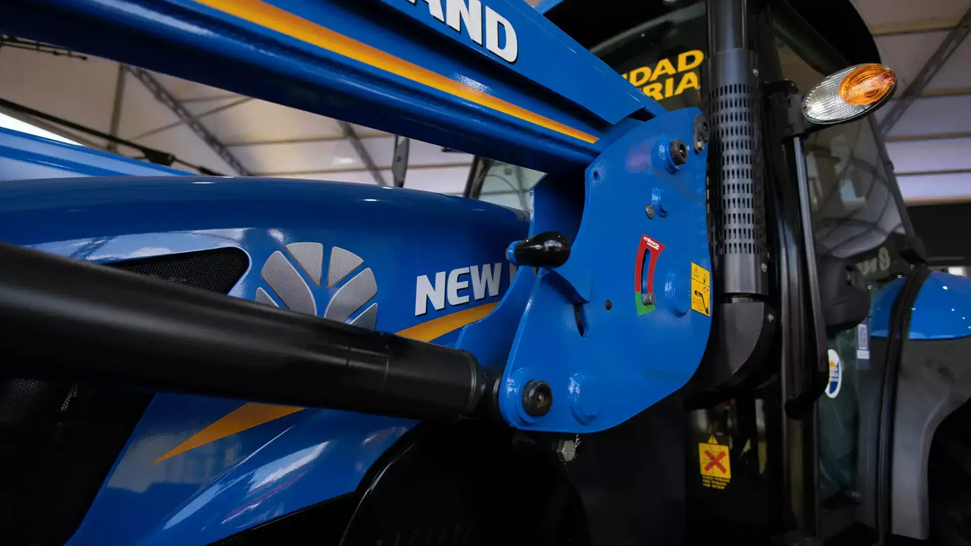 imgi_8_0f8b149db1694538adb8440f1d9c8d12