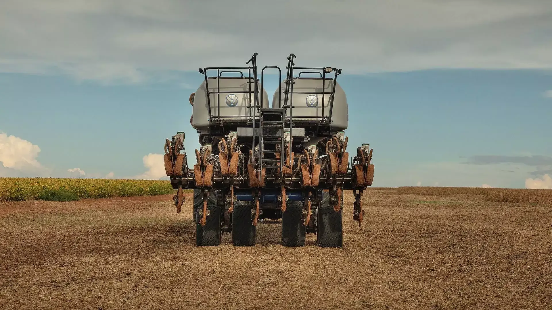 imgi_8_b7dc46c81be14e03b255996e94aeafac